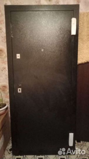 Дверь входная металлическая