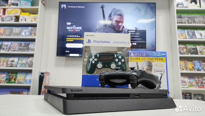 Sony PS4 Slim + 107 игр и 2 геймпада