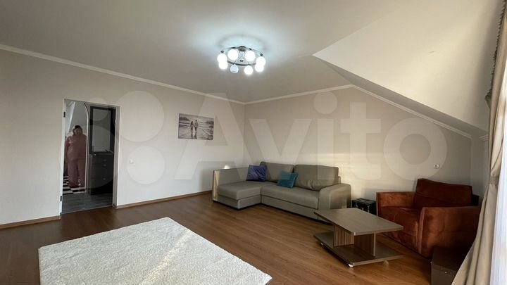 3-к. квартира, 98 м², 7/7 эт.