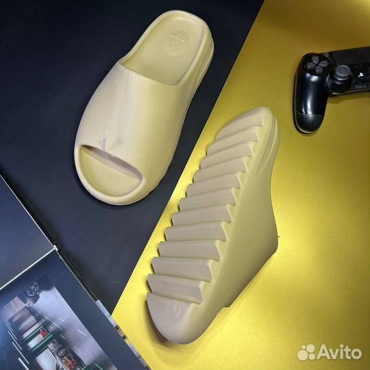 Шлепанцы Adidas Yeezy Slide