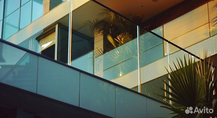 Стеклянные перила для лестниц