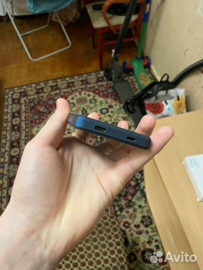 Магнитный внешний аккумулятор 15w на 5000 mAh нов