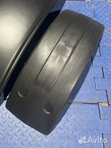 Крыло пластиковое