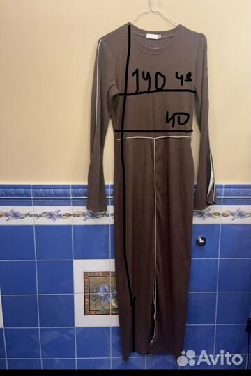 Платье в пол с длинными рукавами