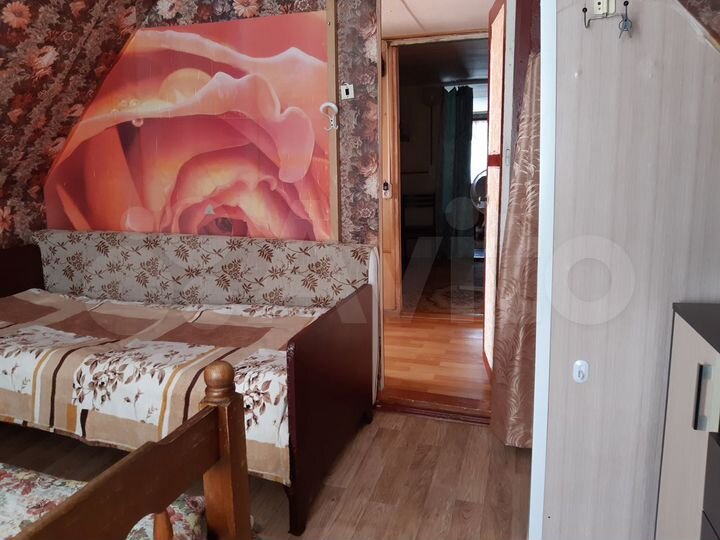 Комната 60 м² в 4-к., 2/2 эт.