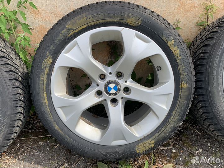 Nokian Tyres Hakkapeliitta 8 225/50 R17 на дисках