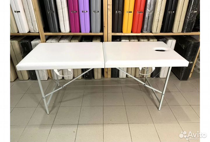 Кушетка массажная с вырезом