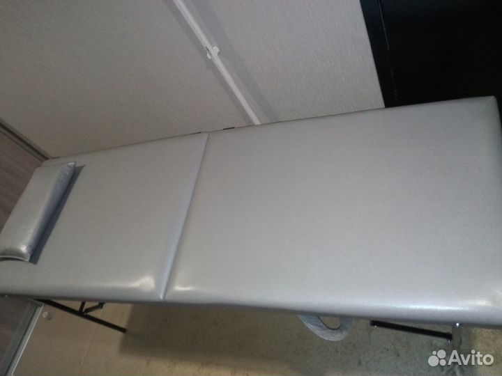 Кушетка массажная с регулировкой высоты и без.Дост