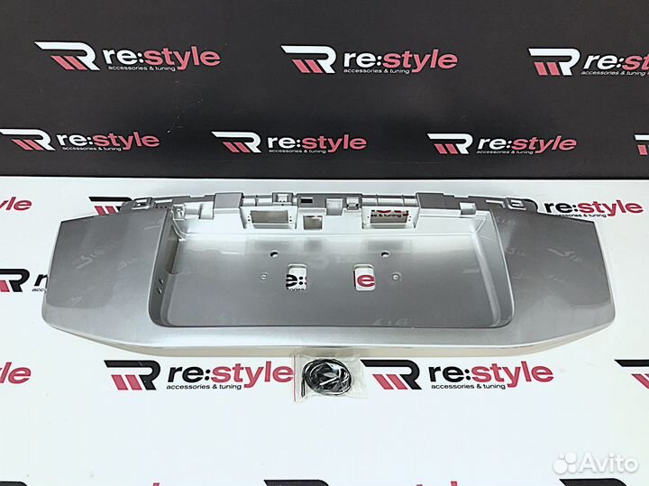 Накладка под номер на 5-ю дверь Prado 150 13-17г