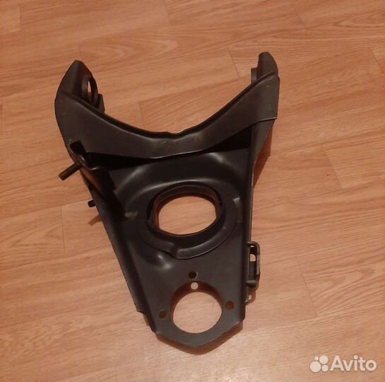 Нижний левый рычаг ваз 2107