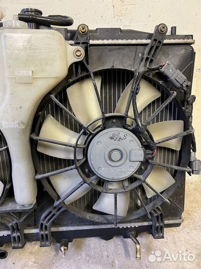 Вентилятор диффузор радиатора Honda Accord 7 2,4