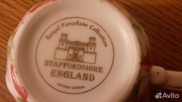 Чашки лфз 20 века и Staffordshire Англия