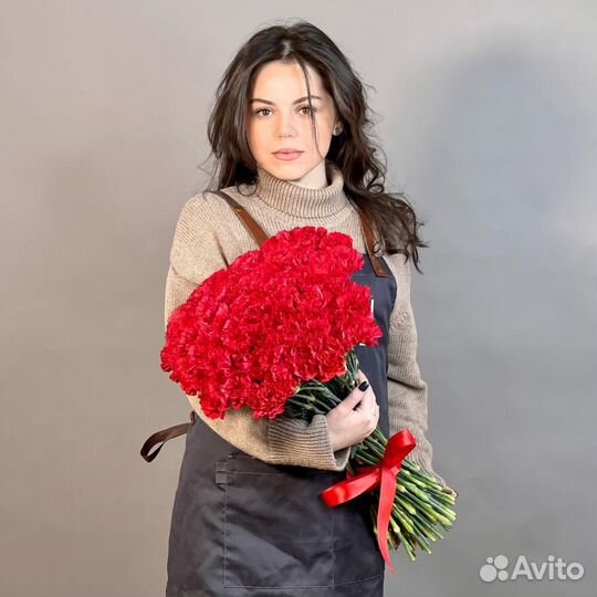 Траурный букет / 100 Гвоздик с доставкой