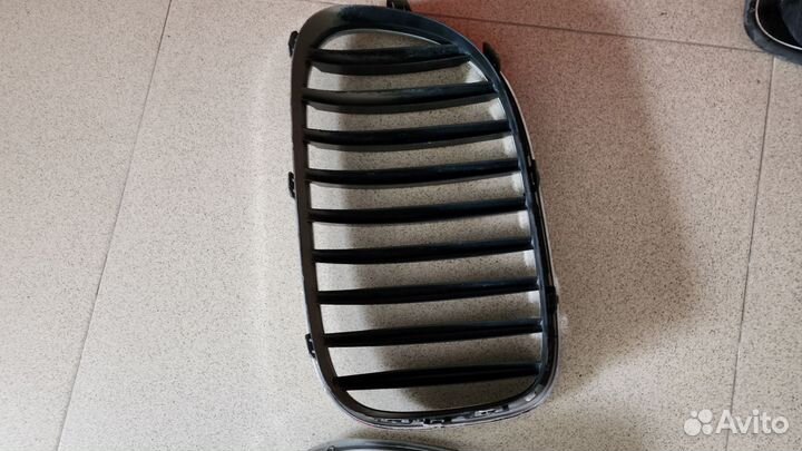 Решетка радиатора Ноздри BMW F01 F02 рестайлинг