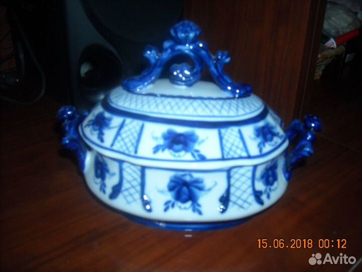 Гжель Ваза-конфетница с крышкой,длина 20 см