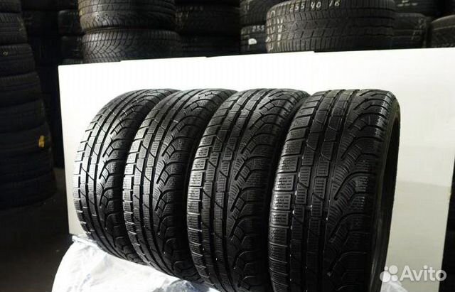 Pirelli Winter Sottozero 240 Serie II 235/50 R17