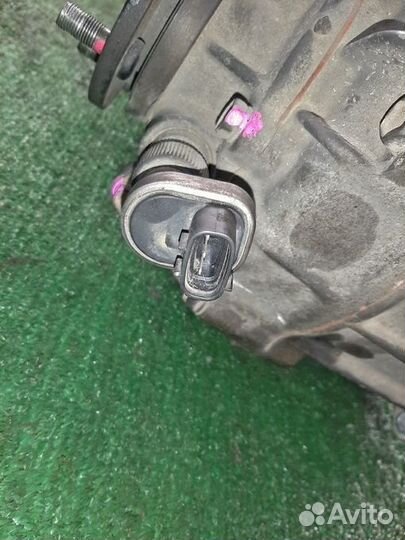 Раздатка toyota granvia KCH16 1KZ-TE