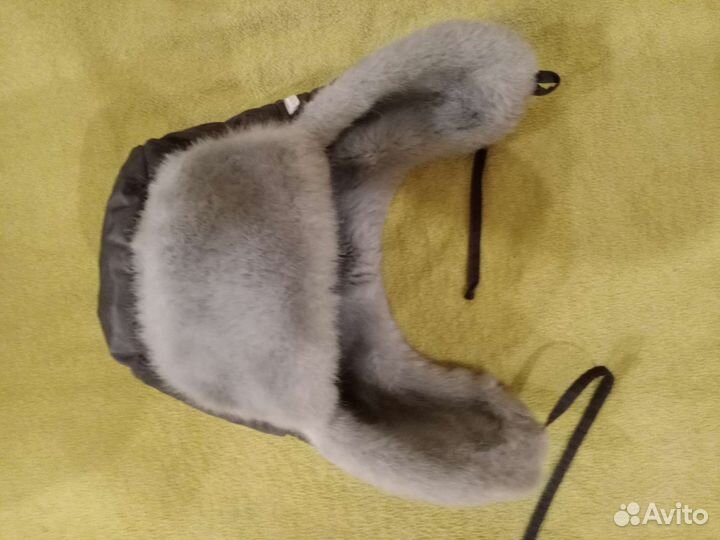 Много шапок, варежки, краги, перчатки