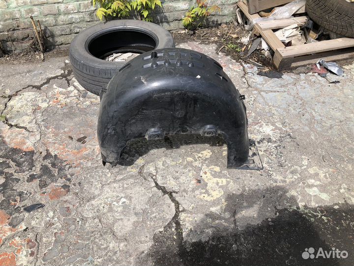 Подкрылок задний правый Peugeot Traveller, Expert