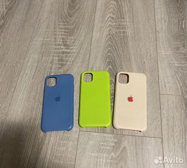 Чехлы на iPhone 11