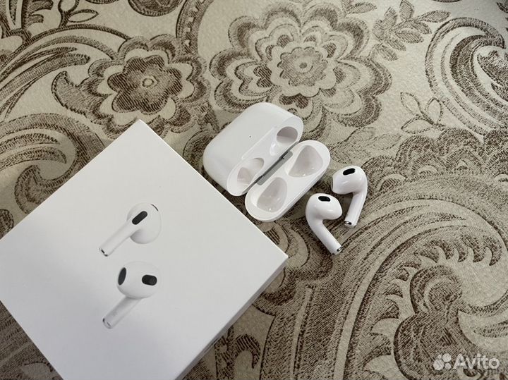 AirPods 3