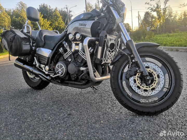 Yamaha V-Max 1200