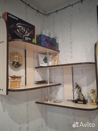 Компьютерный стол