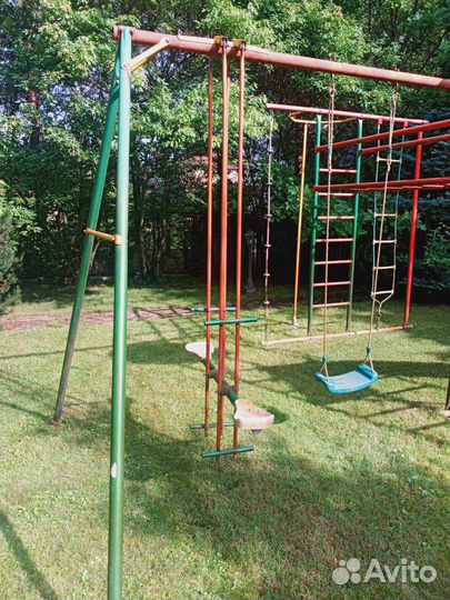 Детская игровая уличная спортивная площадка