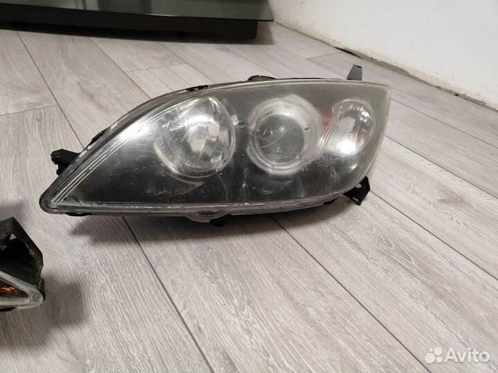 Фара mazda 3 bk хэтчбек