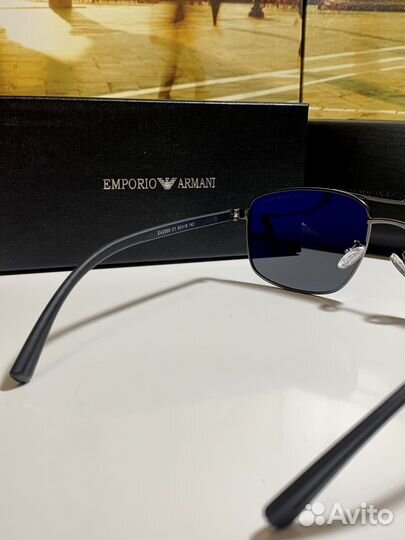 Солнцезащитные очки Emporio Armani