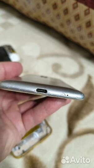 ZTE Axon 7, 4/64 ГБ