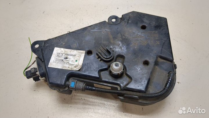 Бачок иолиса Peugeot 3008, 2011