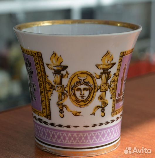 Большая фарфоровая кружка- ленинград. лфз