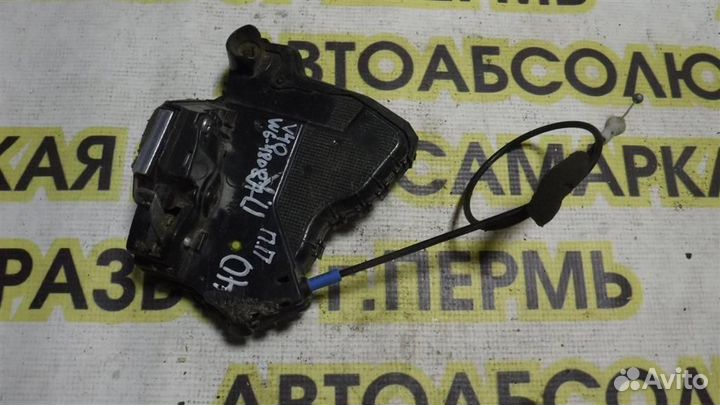 Замок двери передней правой Toyota Camry XV40 200