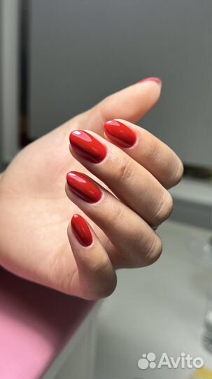 Маникюр и педикюр