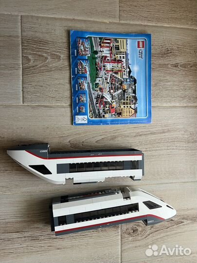 Lego city поезд 60051