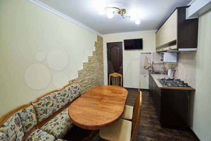 3-к. квартира, 101 м², 1/5 эт.