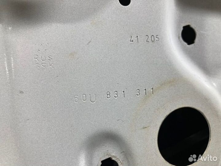 Дверь боковая передняя левая Skoda Rapid 1.6 2016