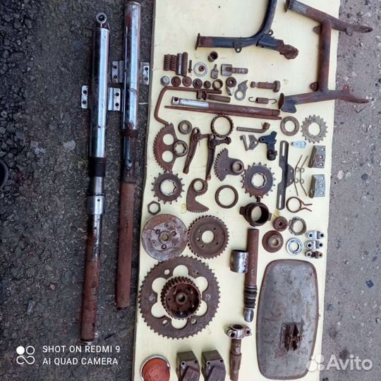 Запчасти к Советскому мотоциклу (иж юпитер 5)