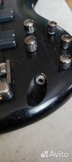 Бас-гитара Ibanez SR500