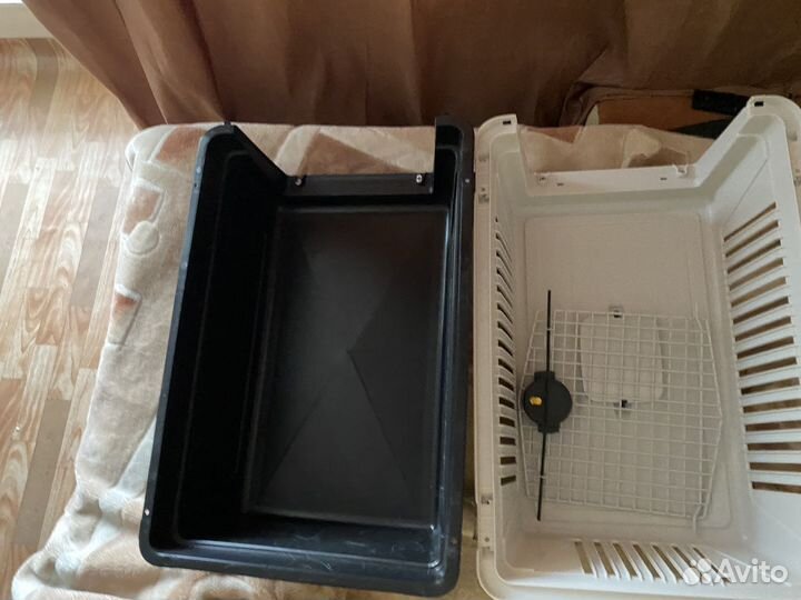 Переноска для животных пластиковая