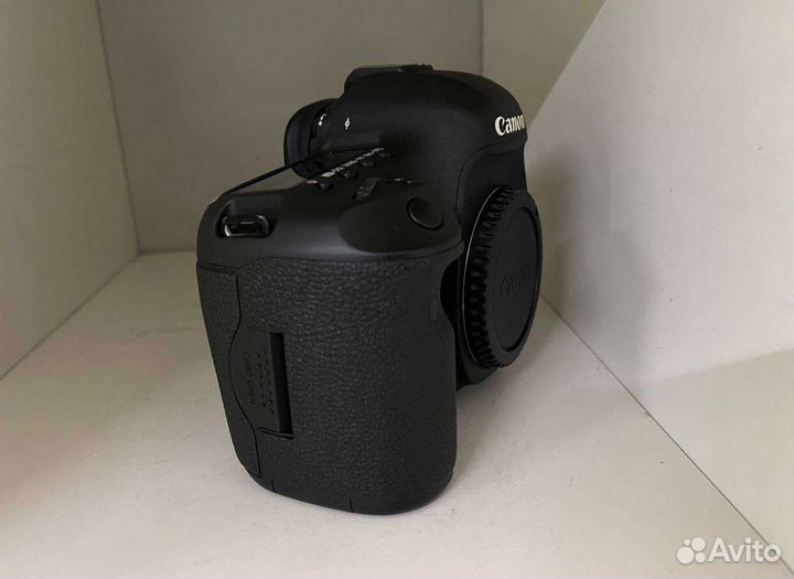 Canon 5D Mark III Body id 23 540