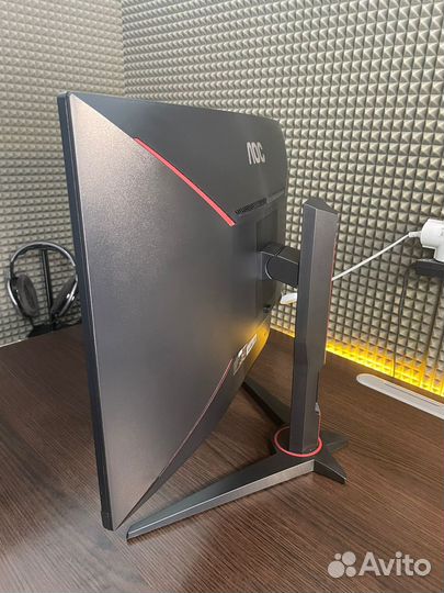 Игровой Монитор AOC /Изогнутый/144Гц/27дюймов
