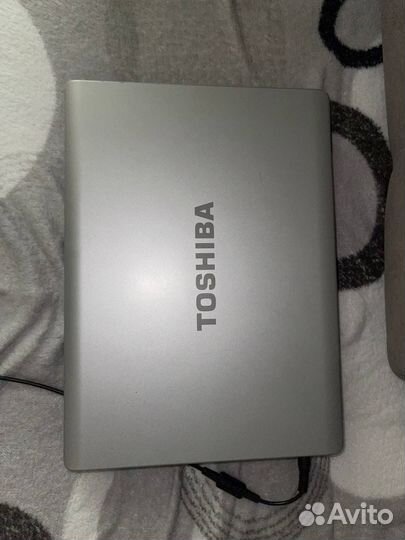 Ноутбук toshiba