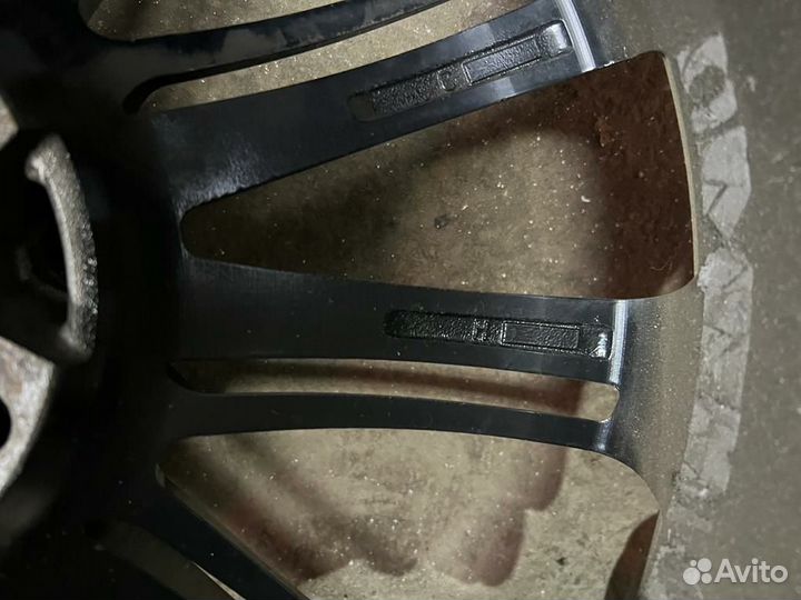 R19 Bridgestone Potenza S001 255/35, PCD 5x120 DIA 72.6