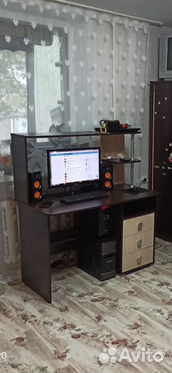 Компьютерный стол бу