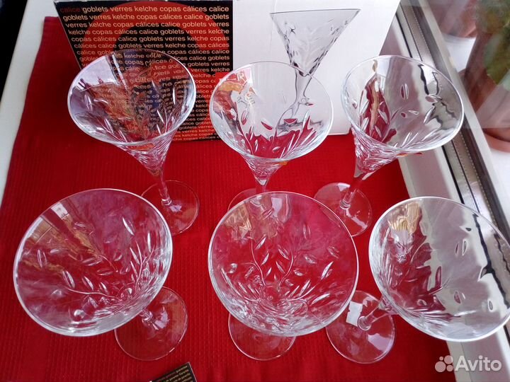 Бокалы на ножке новые