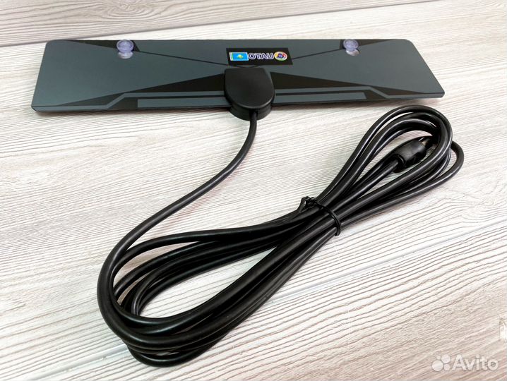 Антенна комнатная телевизионная