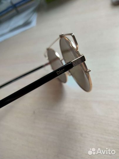 Солнечные очки