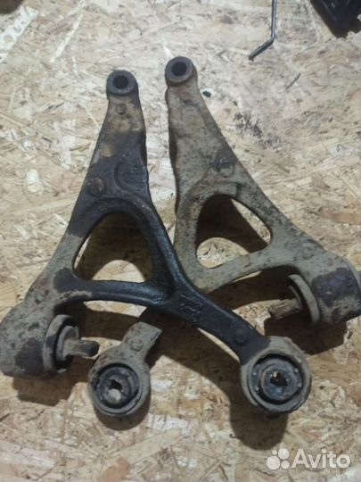 Передний рычаг volvo xc90 2003 г.в